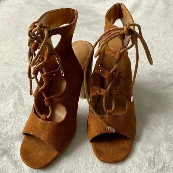 Lace up suede sandals - Picture 2 of 5